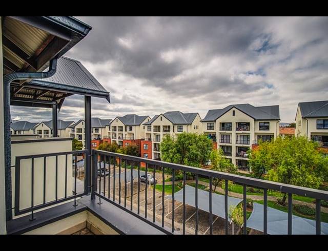 2 BEDROOM APARTMENT FOR SALE IN GREENSTONE CREST